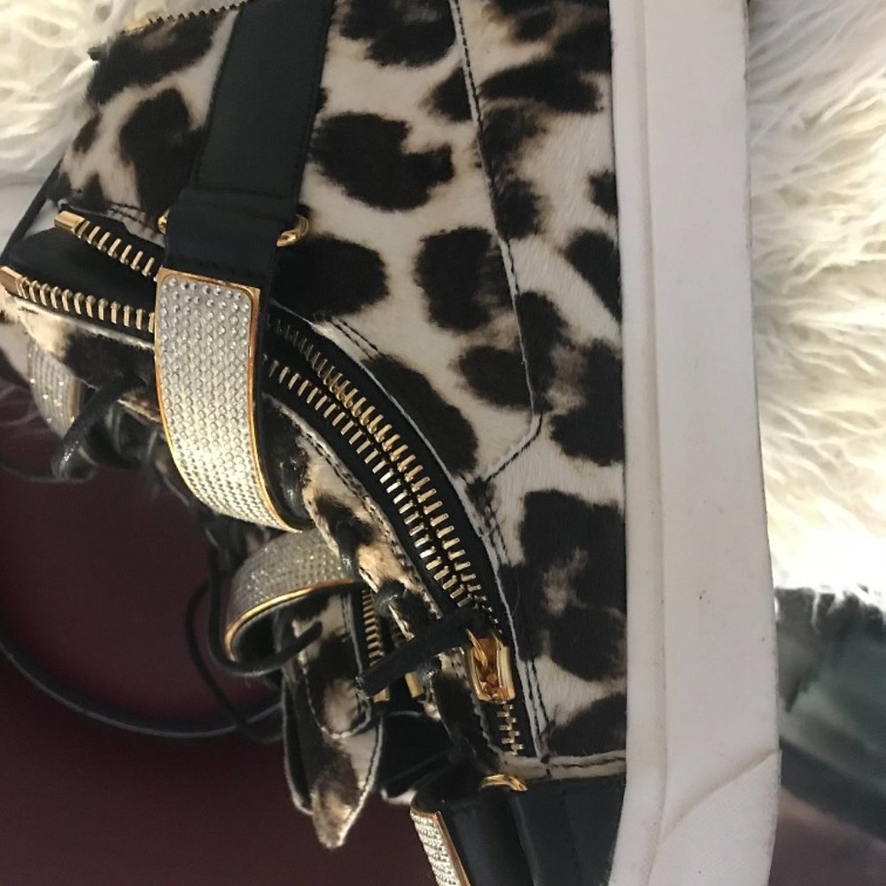 Designer sneaker